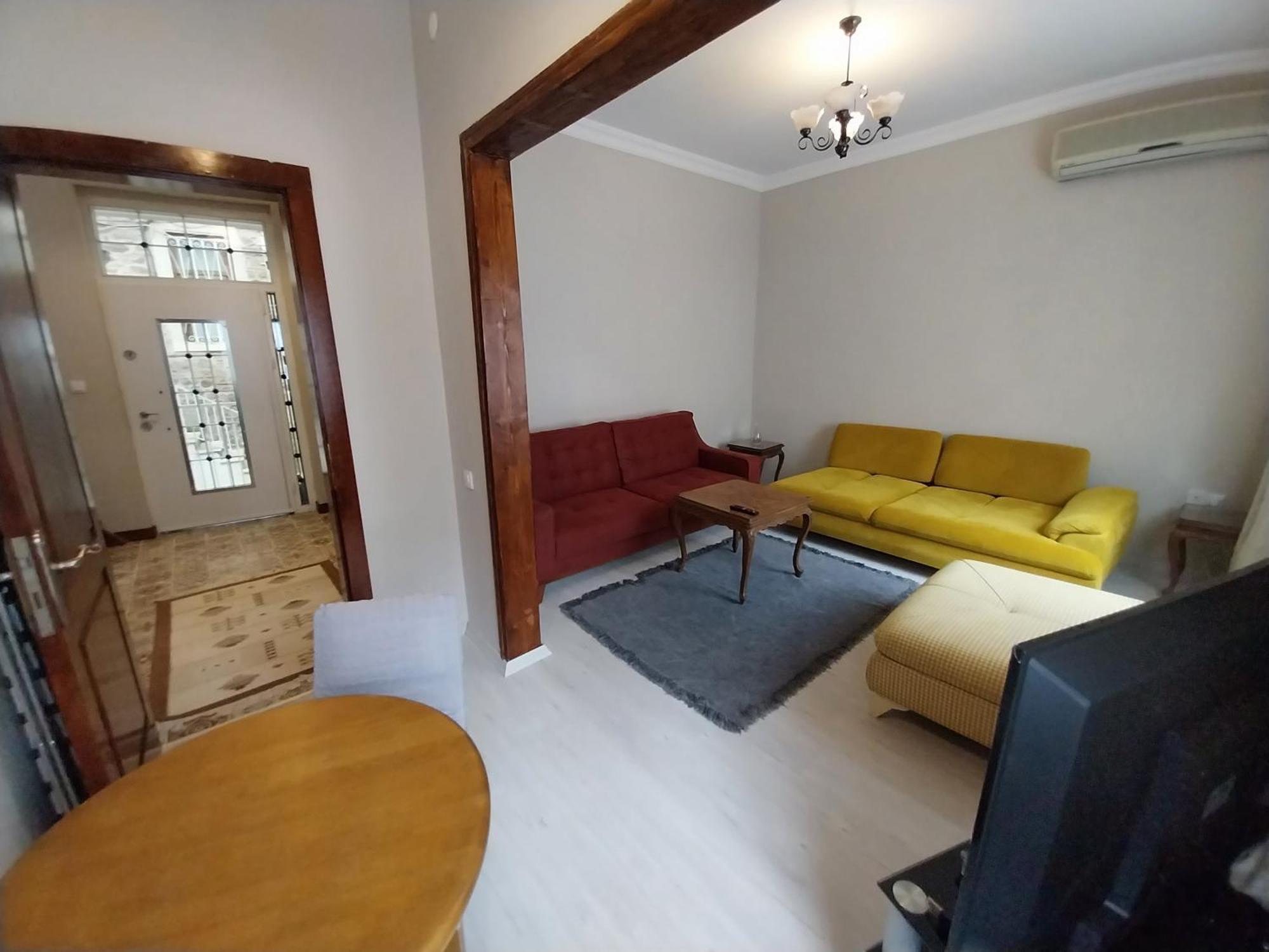 Beautiful Stone In Cool District Apartment Izmir